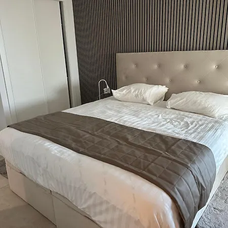 Mirador Hills Liberdada The View * エステポナ